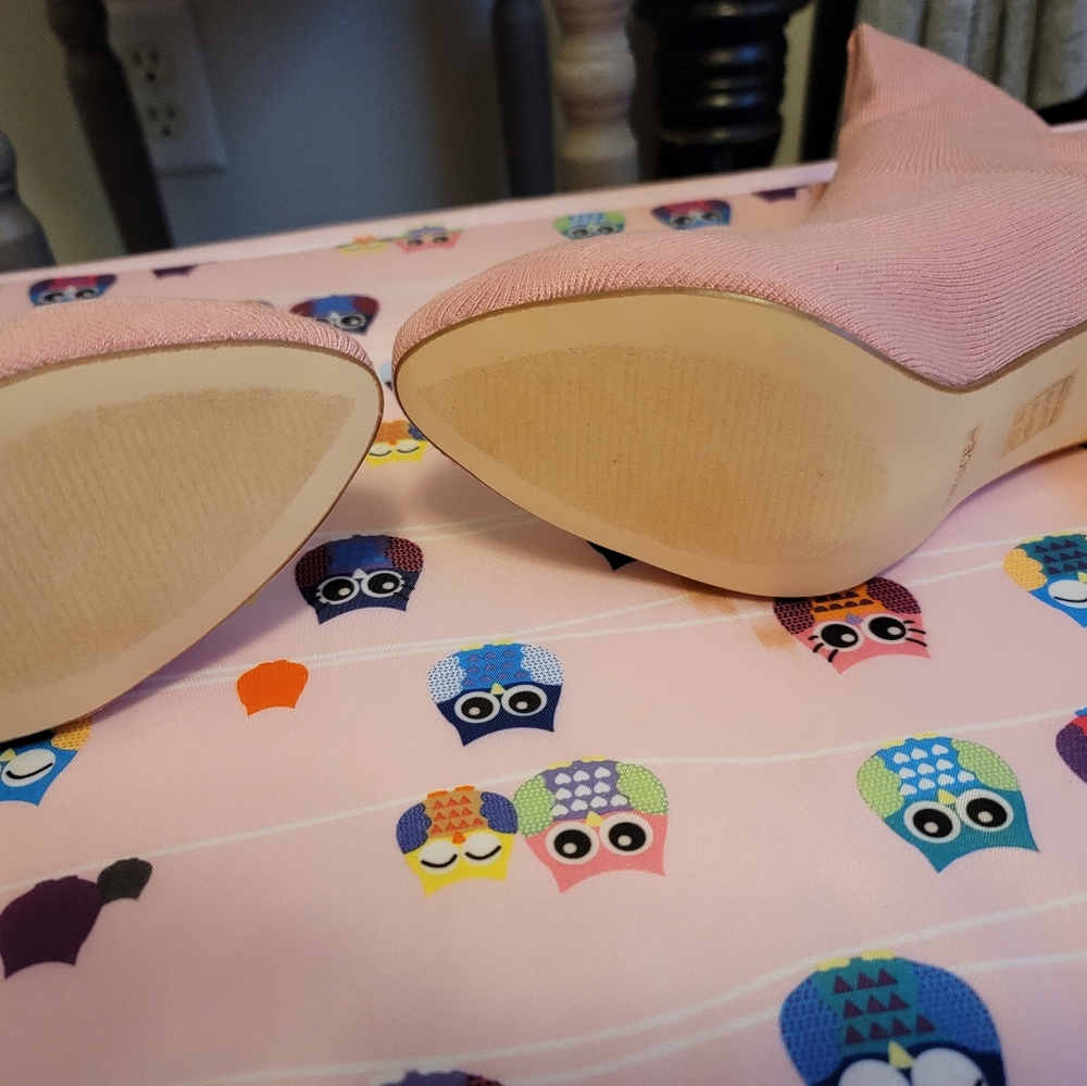 Shoes - Picture 2 of 4
